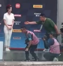 乐乐：老板娘加工资了 