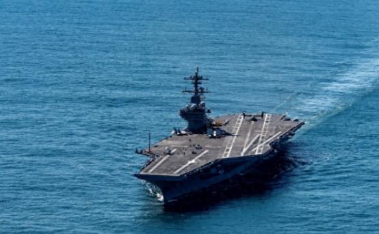 美军手里最拿得出手的航母，居然在执行任务的时候出了大乱子，军舰突然起火只能灰溜溜