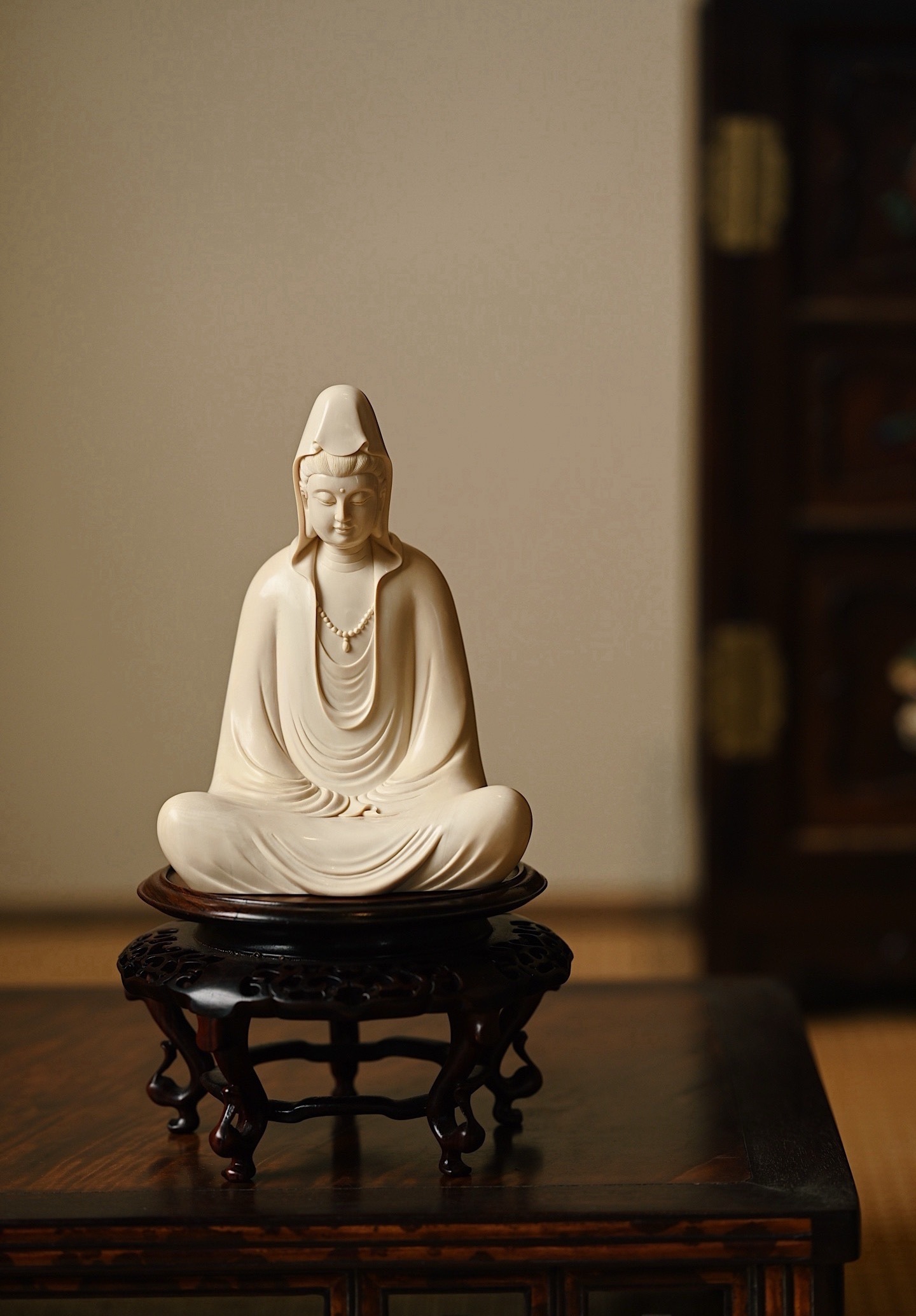 午休时间到，睡醒再说，不过早上买过一手易中天，下午无所谓了。纳指不要踢，等下尾盘