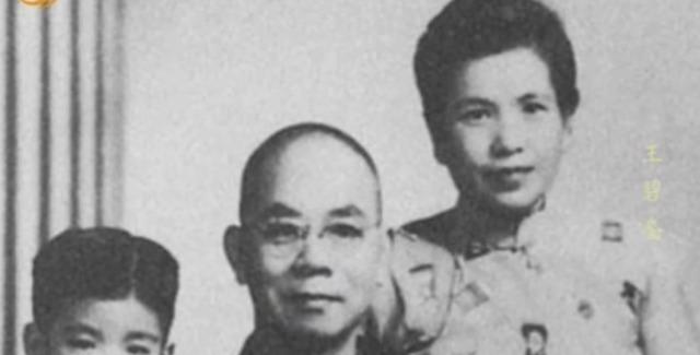 1950年枪决完吴石后，特务们最头疼的是个叫林阿香的女仆。这女人被关在台北监狱里