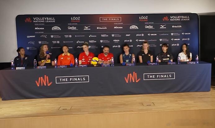 2025世界女排联赛 ⚡️ 参加VNL总决赛记者会的球员们，你心中尊敬、仰慕或钦