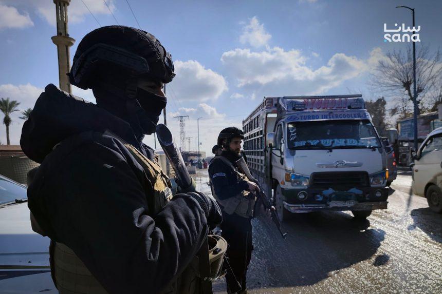 【120名ISIS恐怖分子从叙利亚监狱逃脱】
       叙利亚内政部周二表示