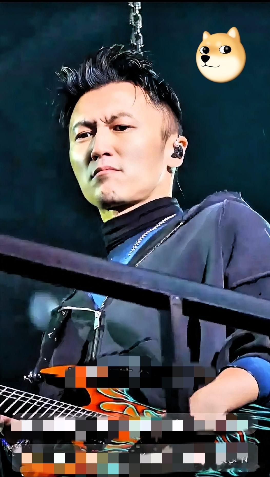 谢霆锋这场演唱会帅了半辈子。。。
开的相当火爆！

不知道大家有没有看过火爆的场