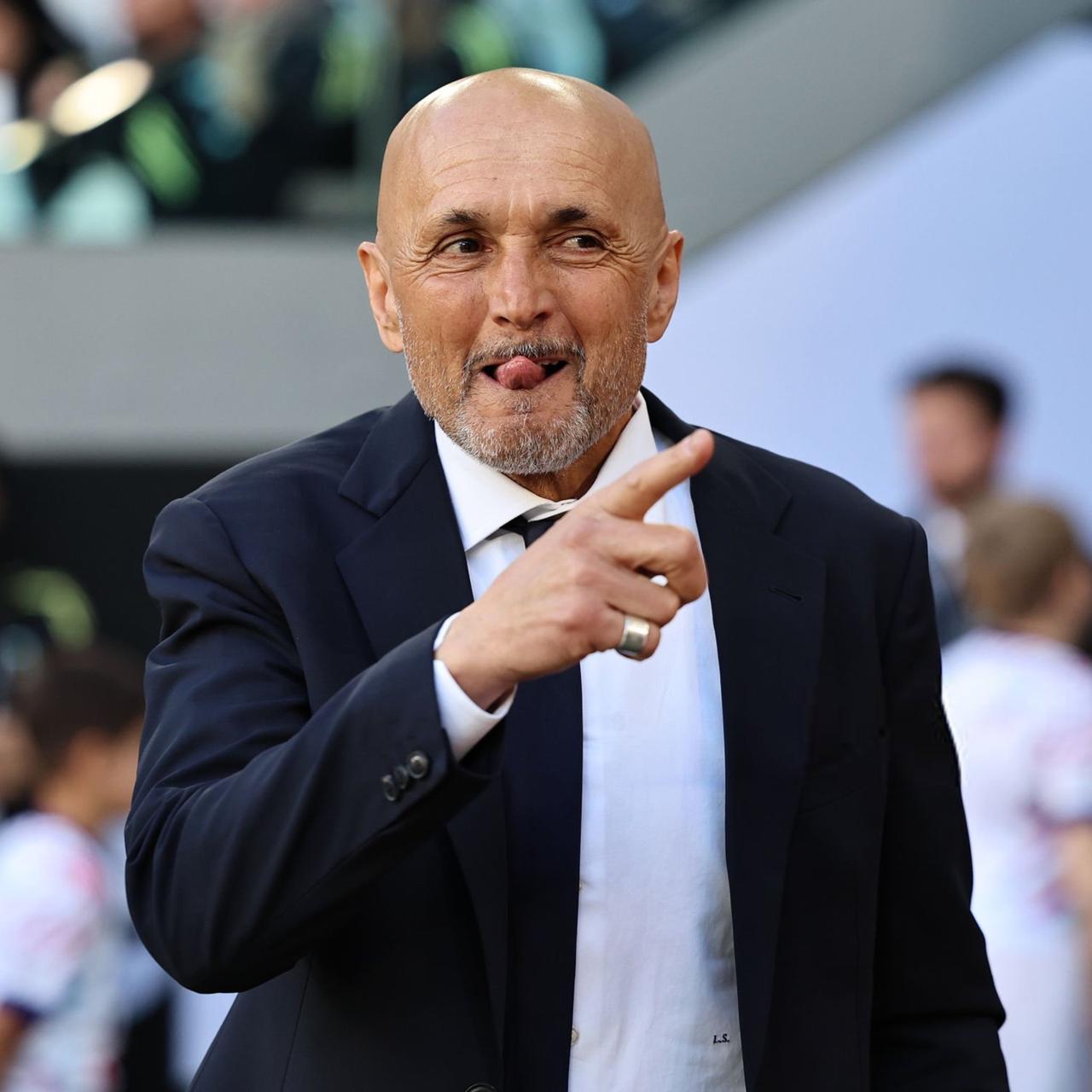 斯帕莱蒂的续约时刻即将到来

延迟官宣完全是由于科莫利的行程安排紧张，并非出于任