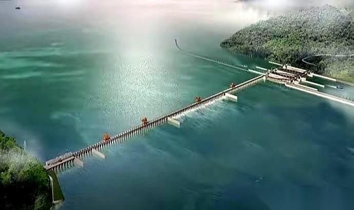 为这事儿吵了十几年，鄱阳湖的“手术”终于要做了。
一听要在湖上搞工程，很多人第一