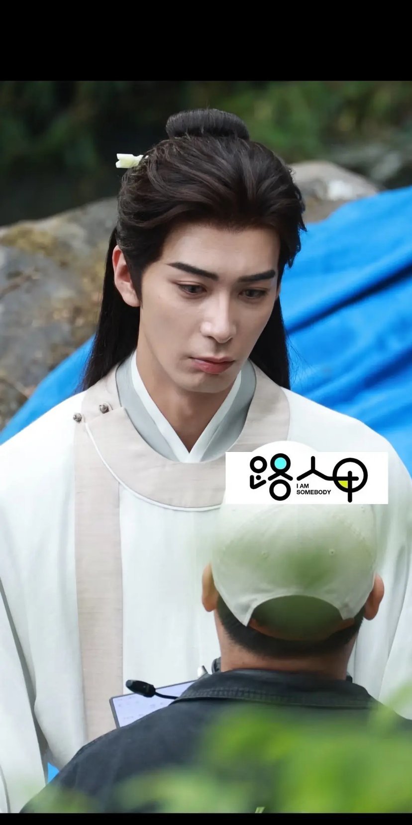 陈星旭拍古装戴这么明显的美瞳？？ 