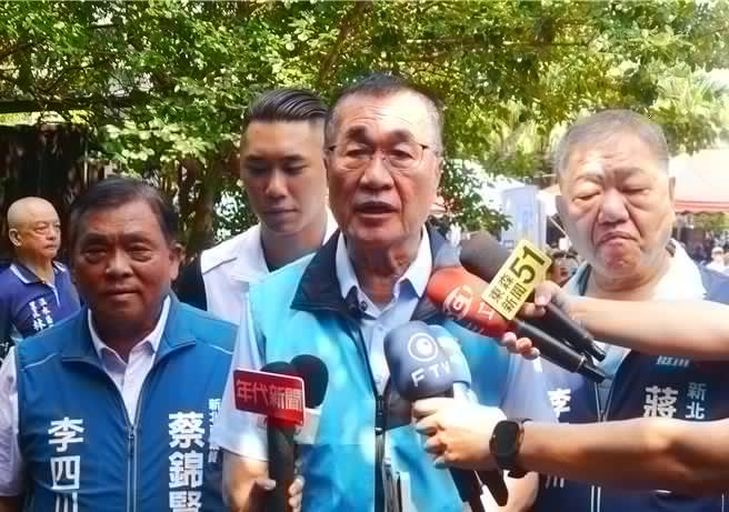 针对民进党新北市长参选人苏巧慧释出最新影片，包含邀请蔡英文及奥运拳击金牌得主林郁