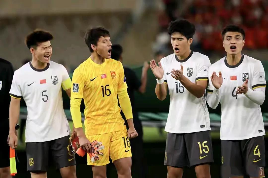 恭喜中国队3：0挺进决赛[鼓掌][赞]