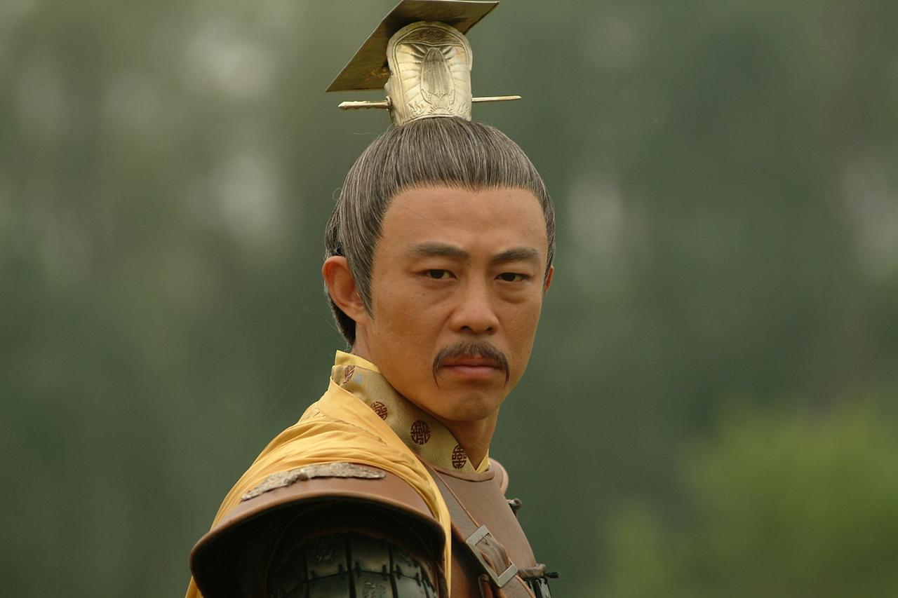 一代枭雄杨素：战功赫赫却因贪财、参与夺嫡，落得忧惧而终

他是隋朝的“开国猛将”