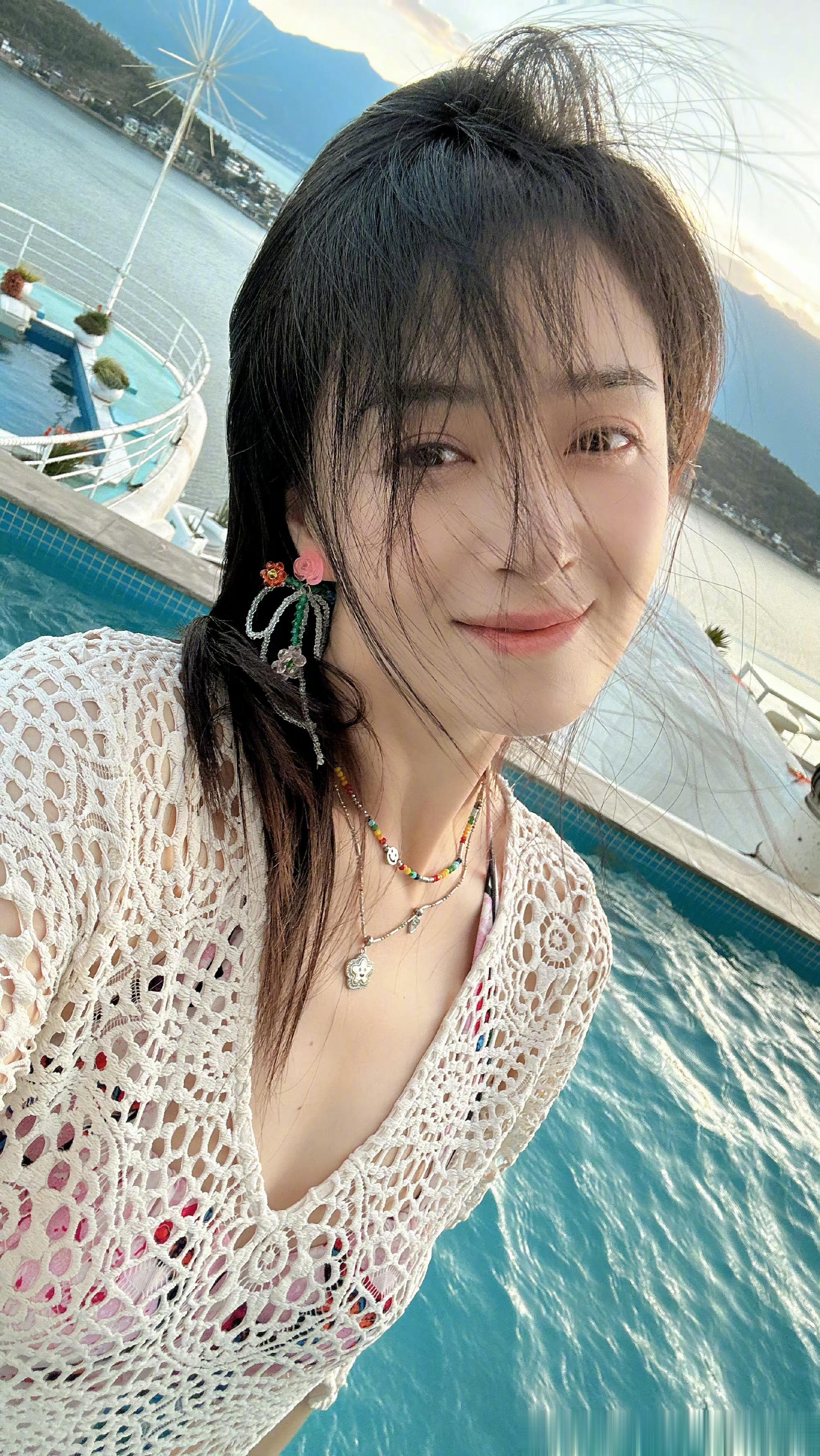 陈汉源今日感悟：喜欢是发现优点，爱是包容缺点。 ​​​