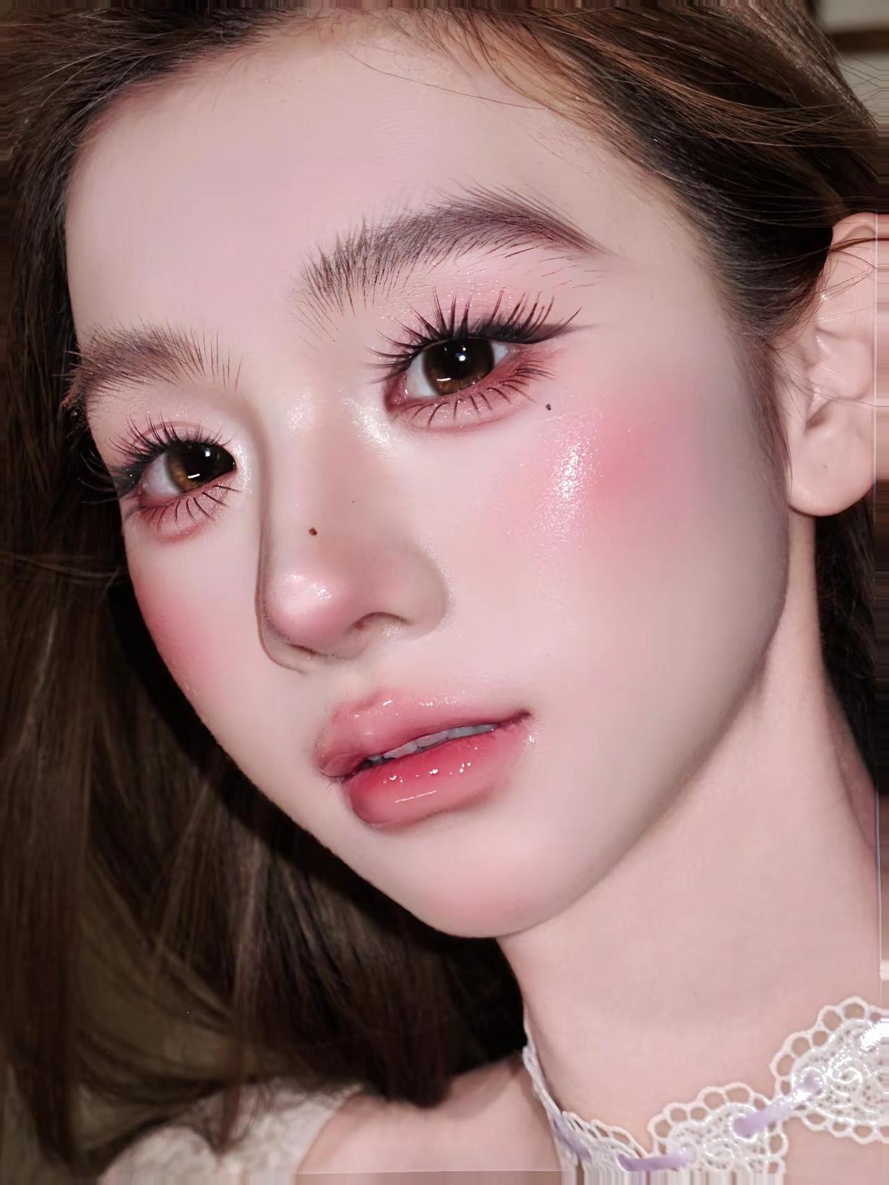 對視的那一秒是否心跳也會共鳴。看我眼睛