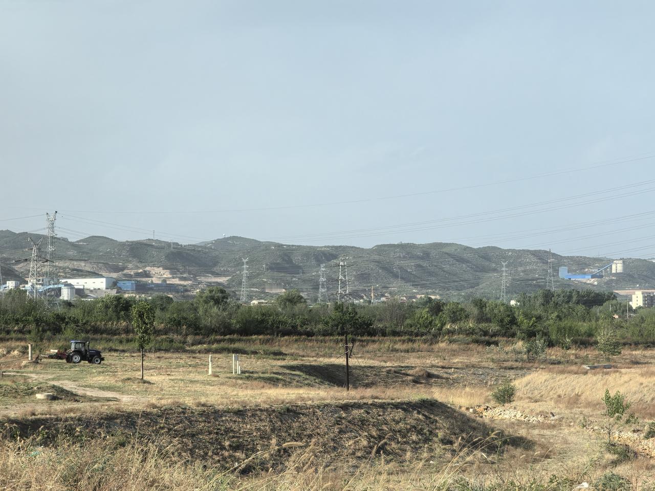 田野耕耘处，岁月静好间。