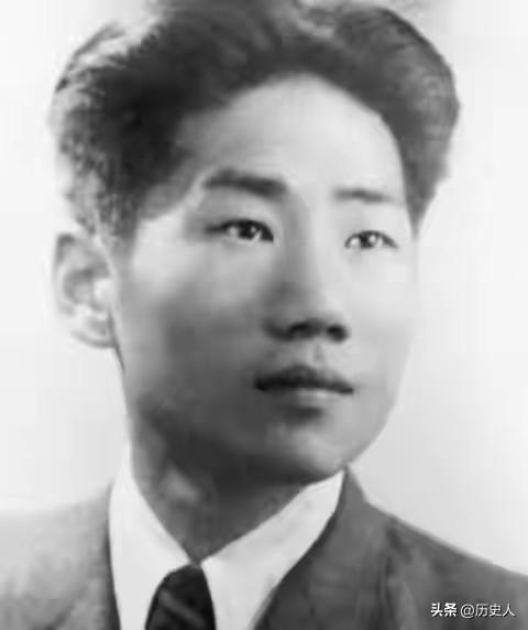 28岁埋骨他乡，七十余年从未被遗忘：毛岸英，永远是朝鲜人民心中的英雄
 
195