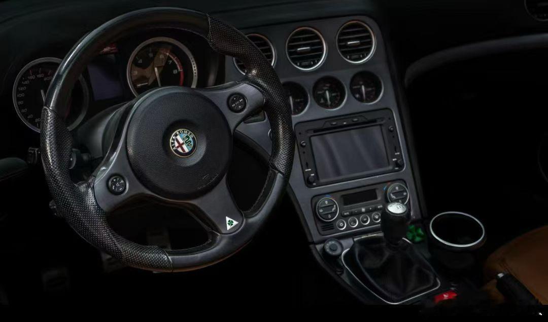 阿尔法罗密欧 Alfa Romeo Spider 1750TBI，全國唯一一台，