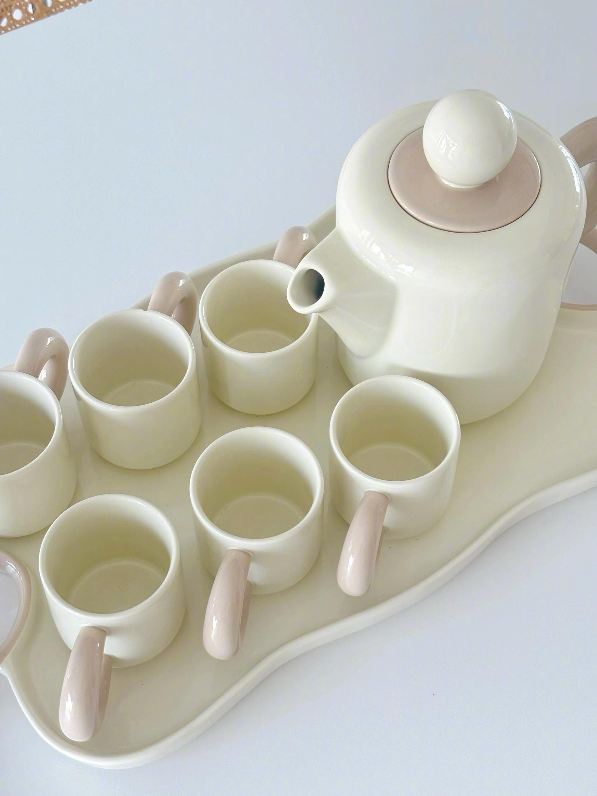#居家好物推荐# 有这么奶呼呼的茶具，每天都能多喝几杯水吧[哇][哇] ​​​