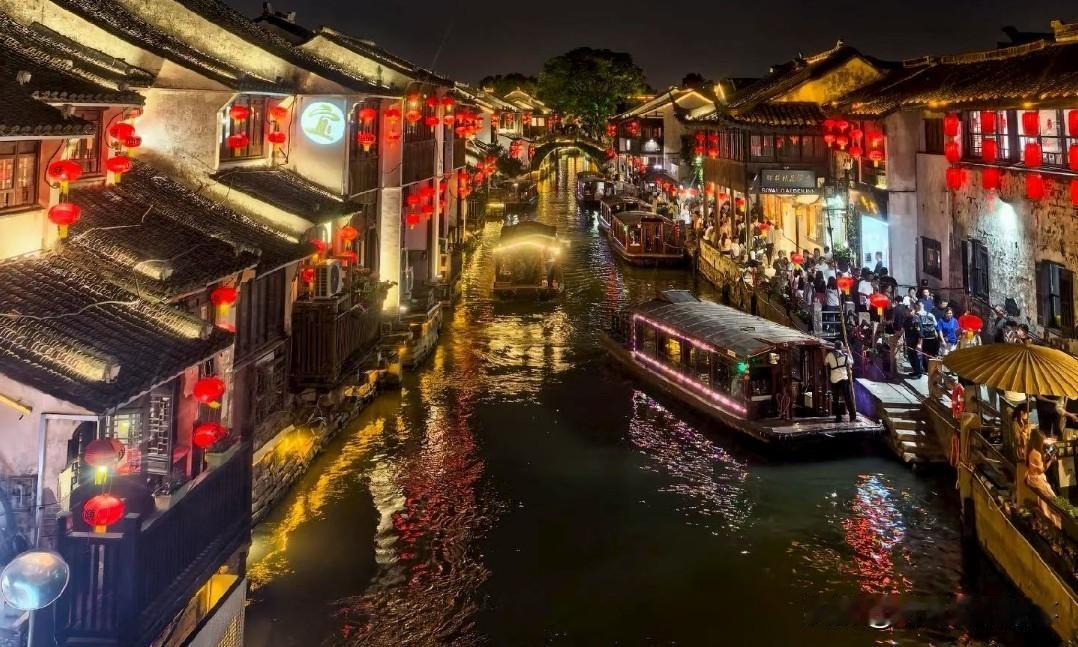 ❤️1. 人路（跟风之路）多数人选择——随大流、追风口、模仿他人。短期内可能借势