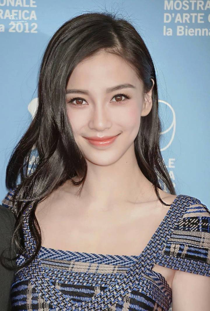 angelababy杨颖 大家晚上吃什么好吃的呀！