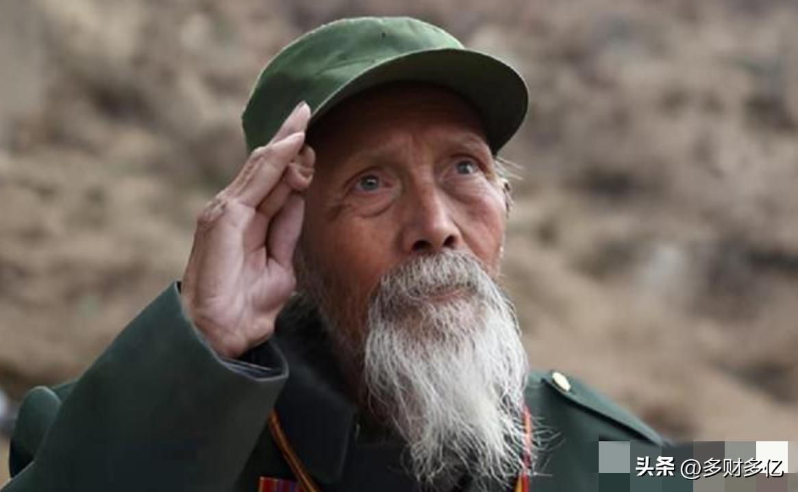 绝境反杀！他连杀7名日寇后虚脱，一招逆转生死
 
1939年，张树义刺死7名日军