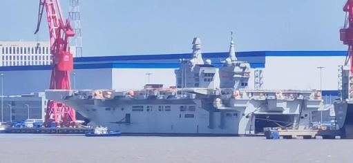 福建舰后劲还没过，中方第二艘电磁弹射大舰来了，美国军方懵了：这还怎么追得上！
 