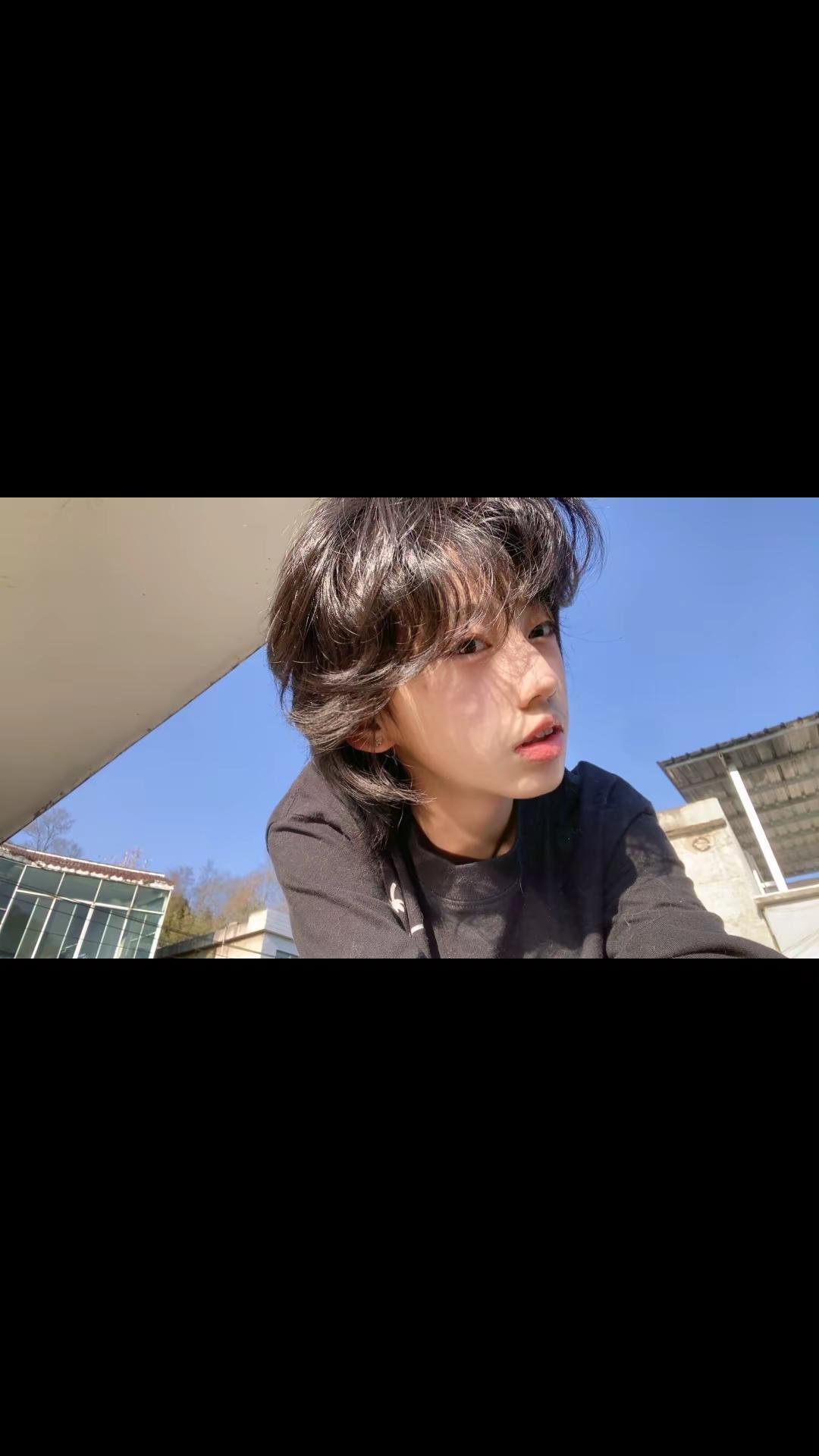 比我萌的没我帅 比我帅的去你的吧