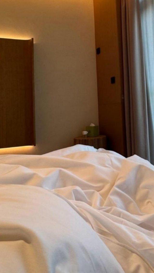 记忆中最少喝了 8瓶🍻晕乎乎，走路上摔了走回房间，拉上窗帘，👙全脱照镜子时，