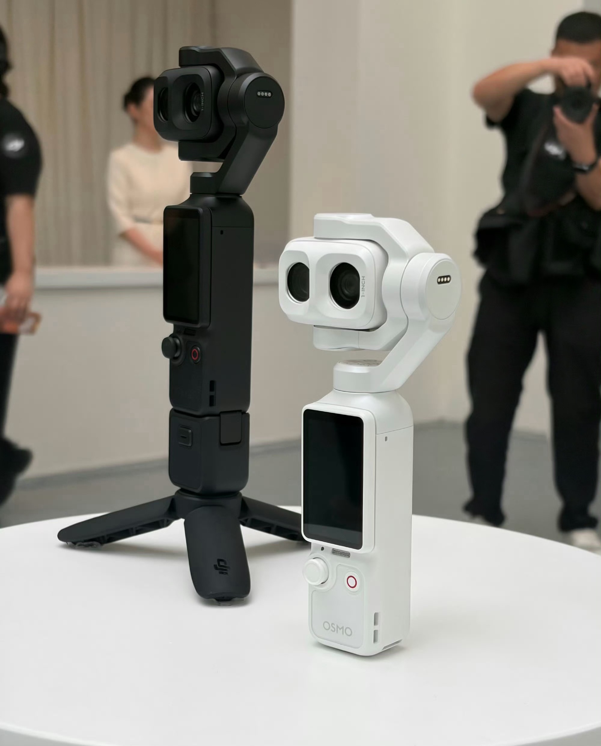 大疆Pocket4P白色现场实拍，这外观设计你觉得怎么样？ 