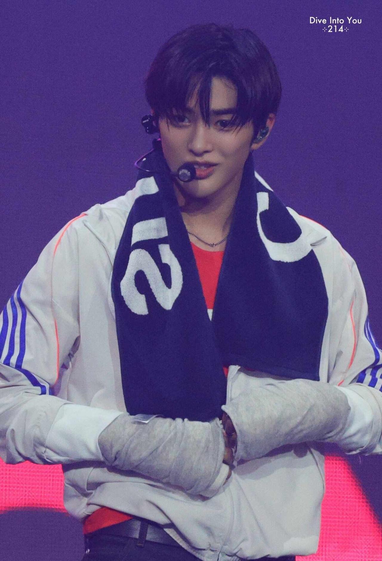 建浩运动员时期
cr.0nlykeonho/dive
安乾镐 keonho