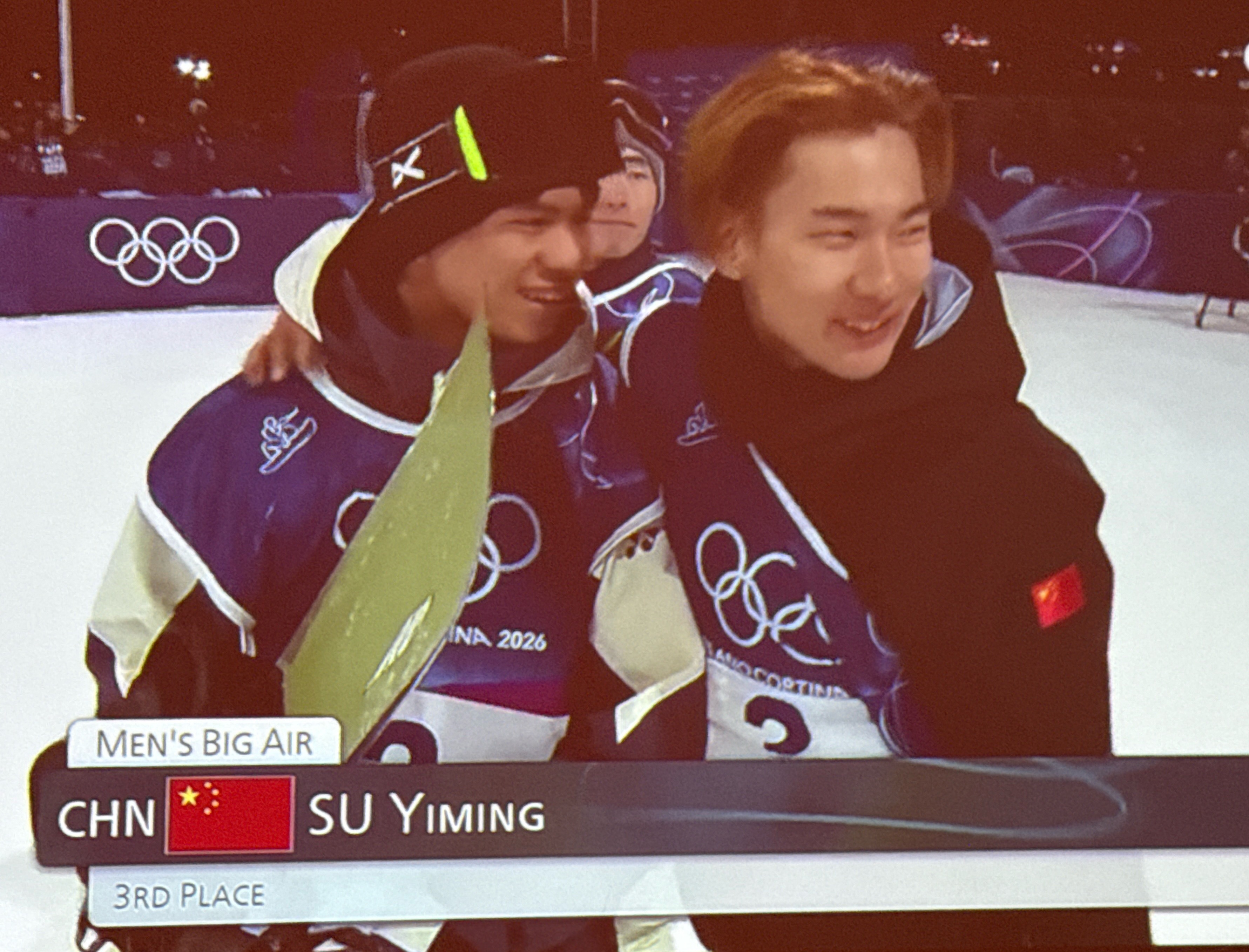 单板大跳台这项目太卷了小鸣这个铜牌技术含量也很高了有实力只能保证拿牌要想夺金拿冠