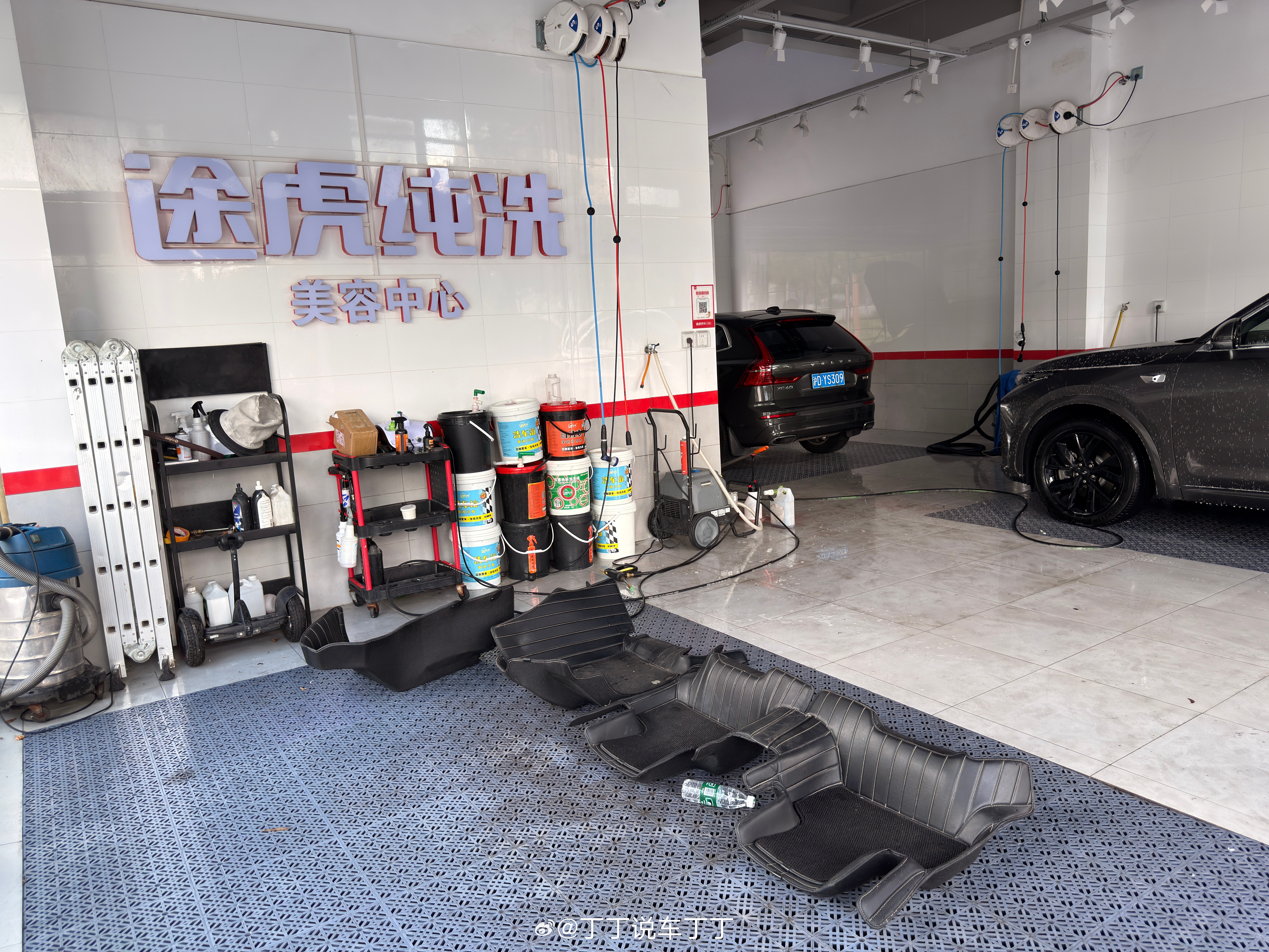 家门口的途虎养车店，生意最好的就是纯洗业务。油车少了，别的业务萎缩不少。这样一来