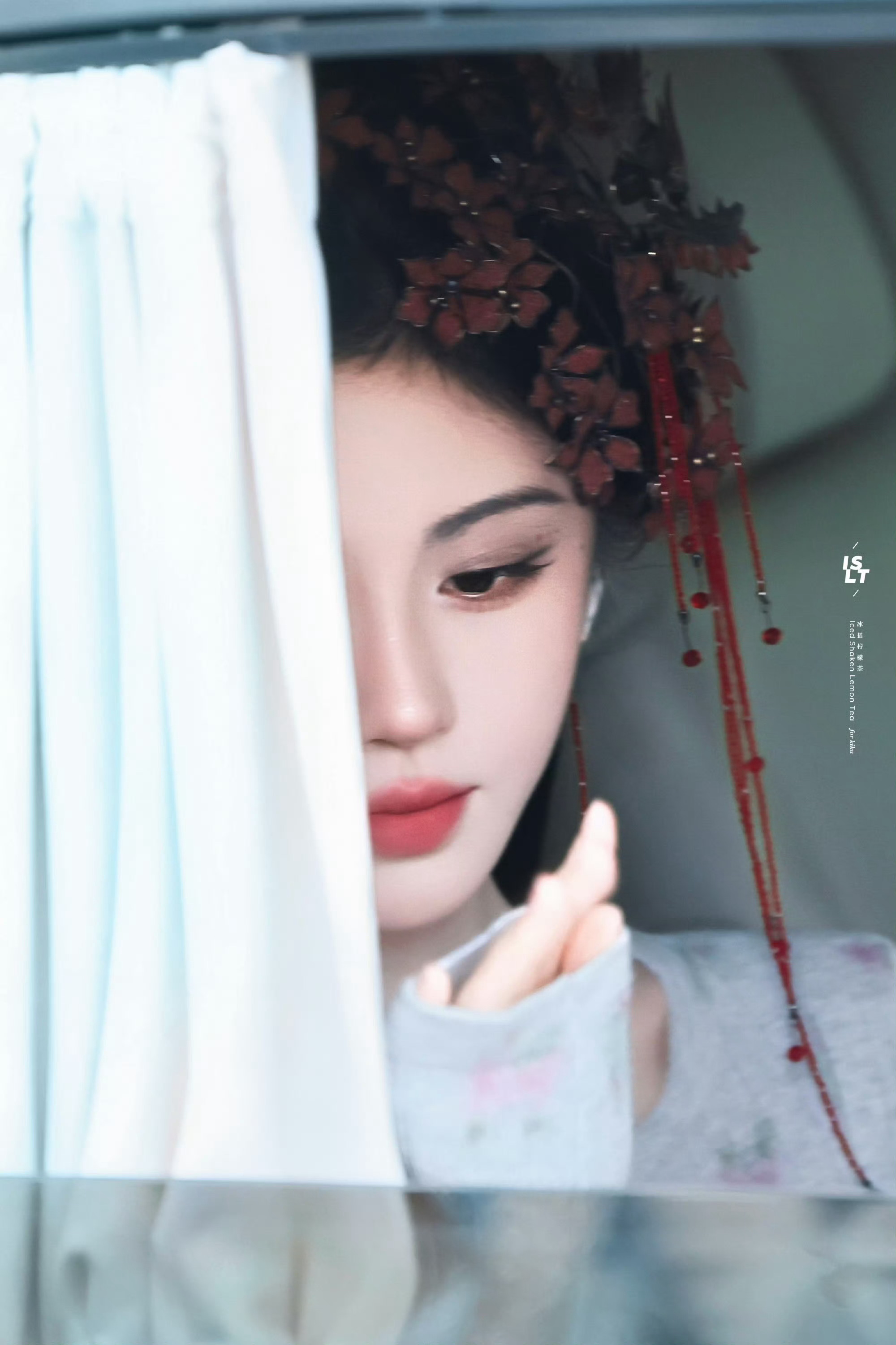 鞠婧祎阿黛 jjy鞠婧祎来战 “思念溶于海洋 星河凝聚爱意化成滔滔不绝的海水绵延