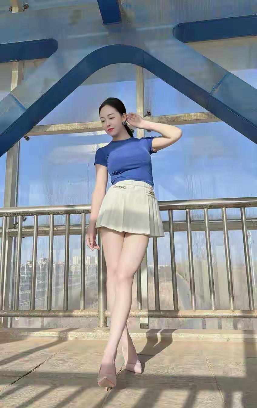 一个人极度固执，从来不是脾气倔，是认知低
 
生活里总有一类人，让人倍感无奈。旁