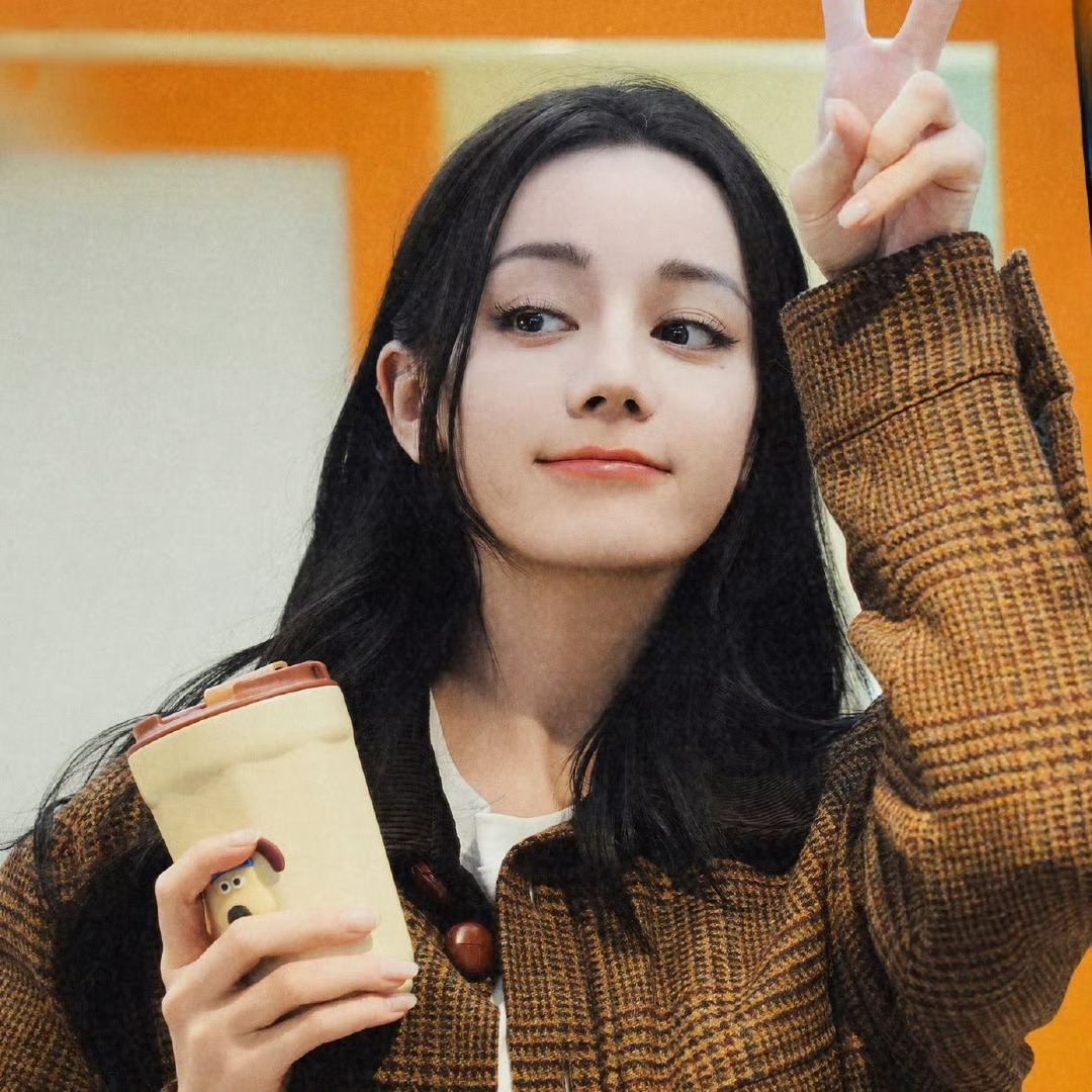 是我们的九罗[彩虹屁][彩虹屁] 