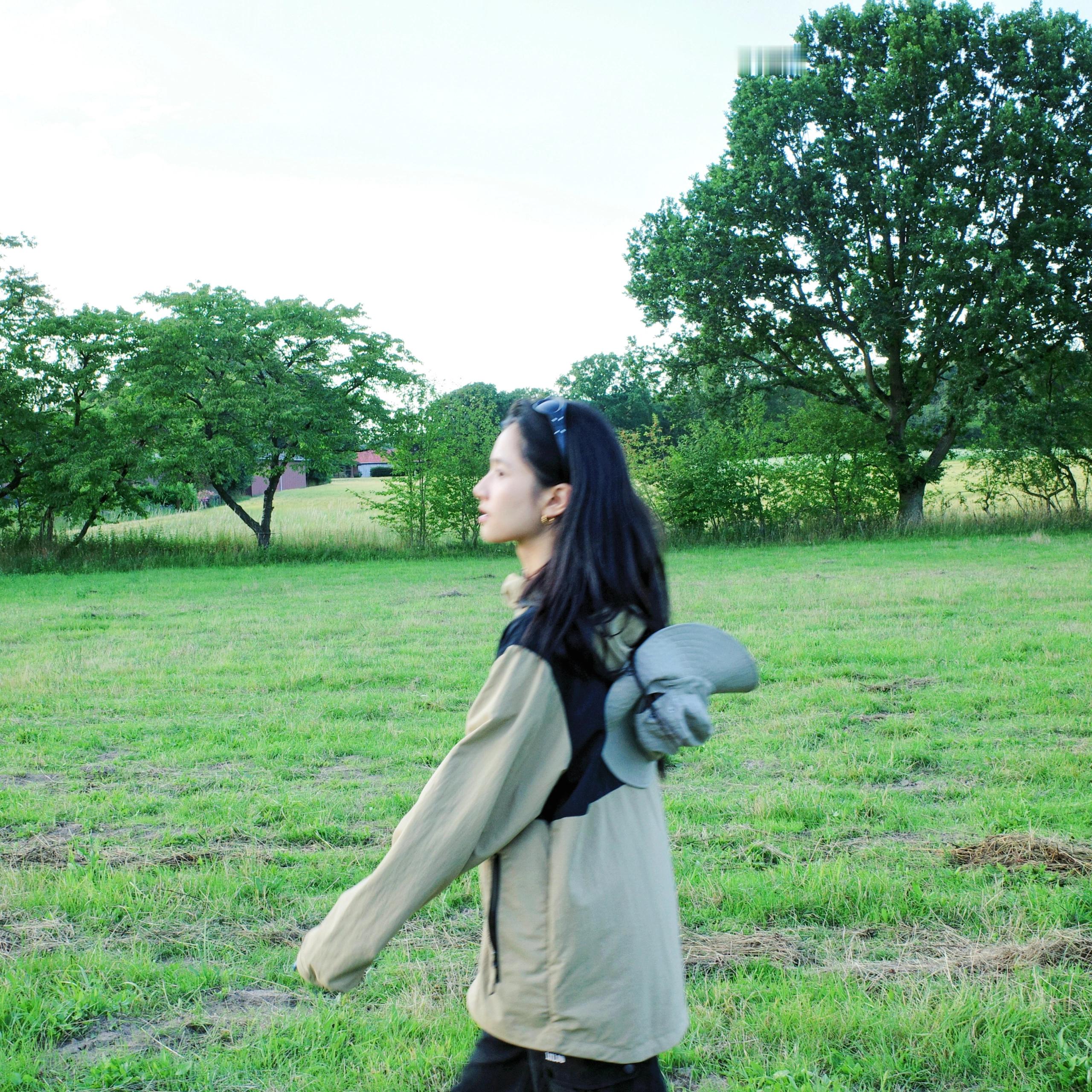 分享一组张婧仪不明显头像🍃张婧仪