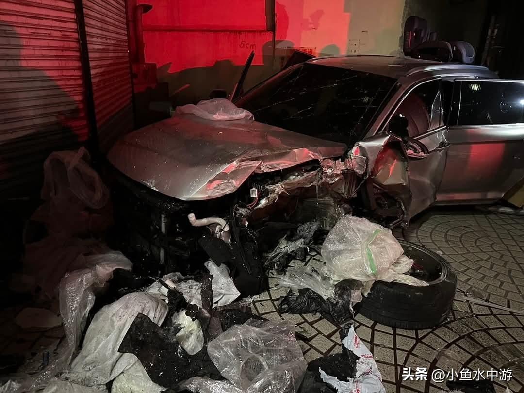 中国台湾地区彰化员林清晨传出剧烈撞击声！
一名40岁郭姓男子，今天凌晨4点多驾车