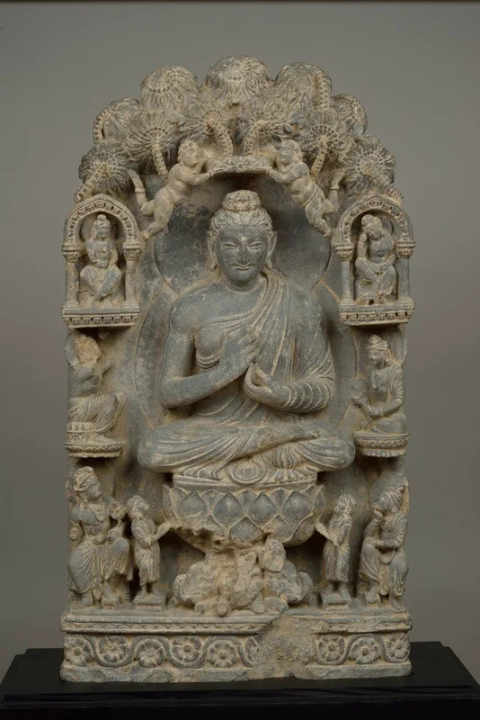 日本龙谷大学收藏的两尊3-4世纪犍陀罗: 佛说法坐像 ​​​