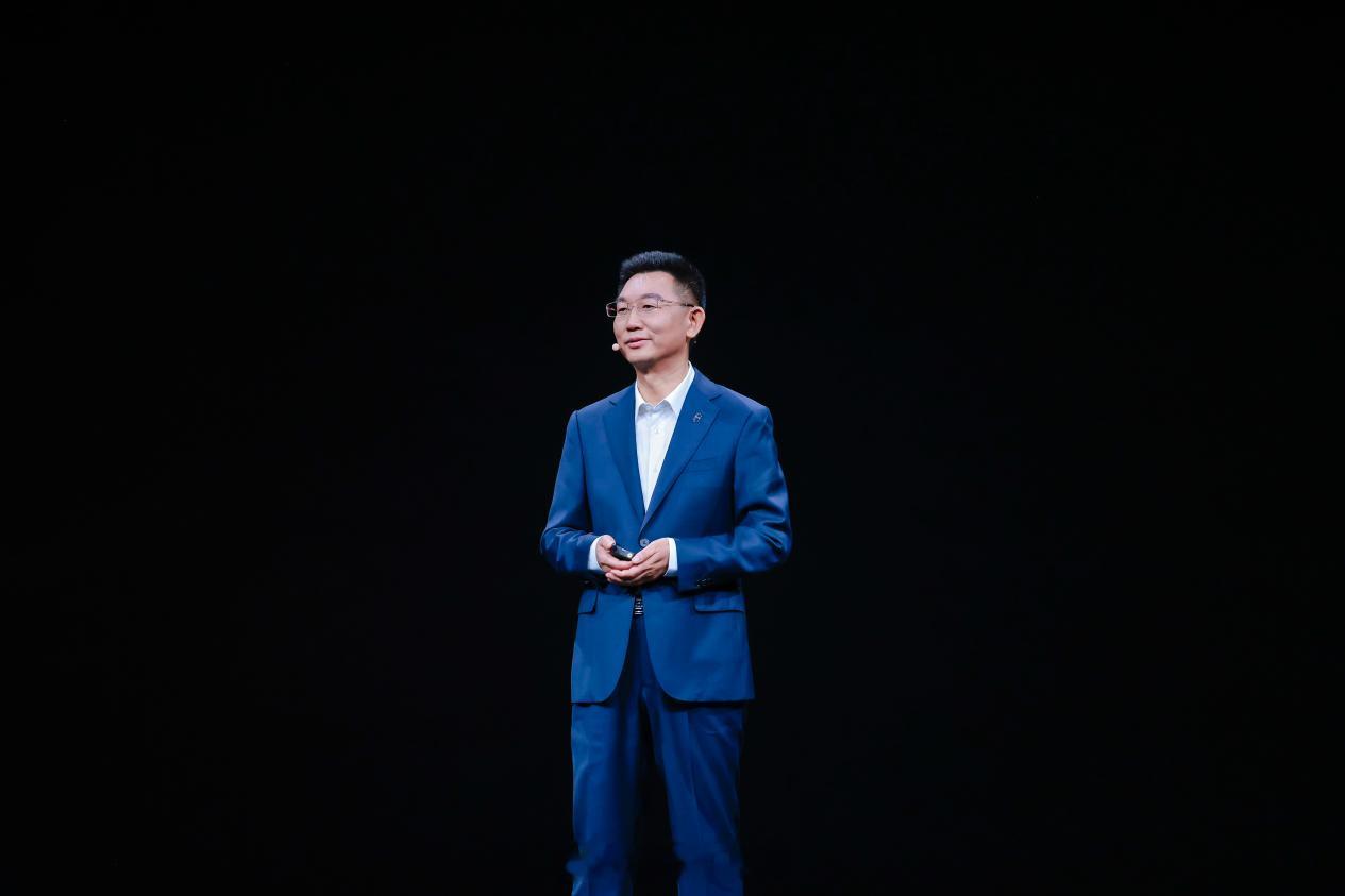 问界M6于4月22日正式上市，增程版25.98万元起、纯电版27.98万元起，新