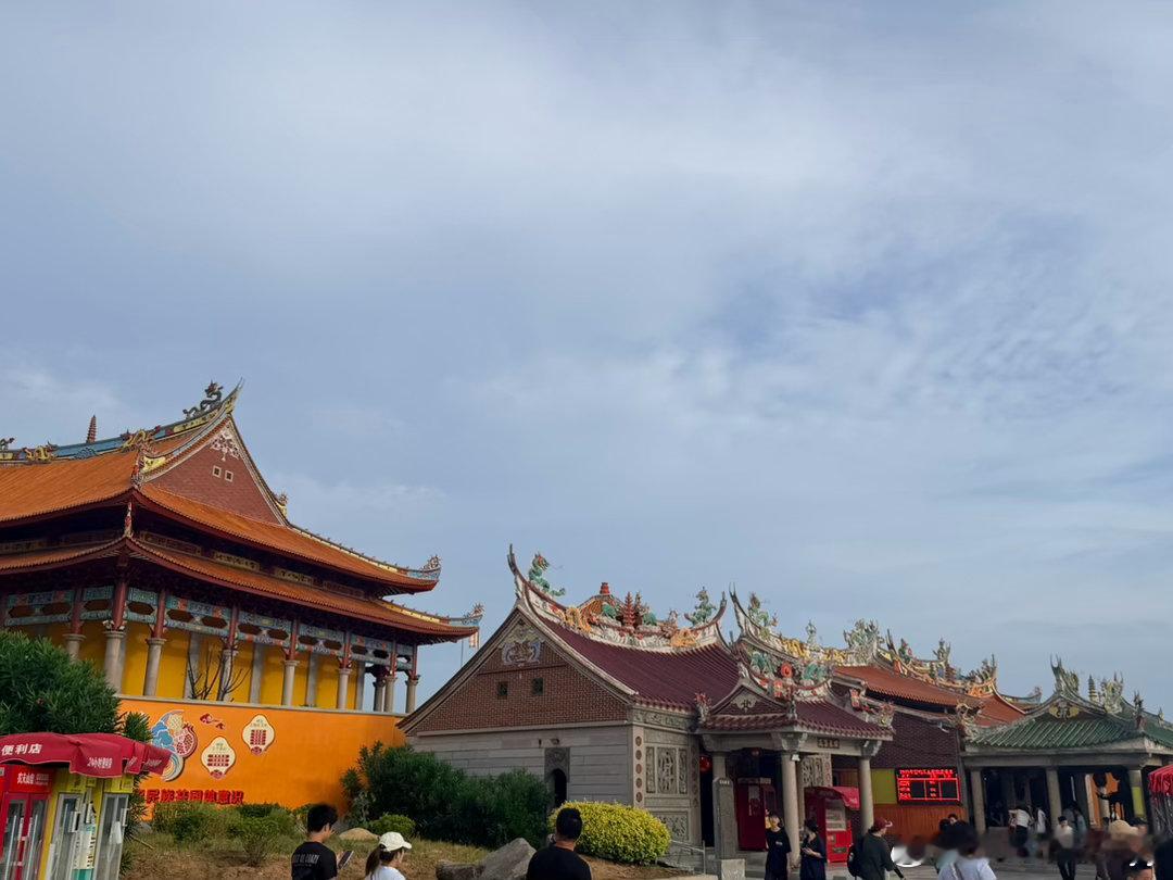 旅行过度打包的朋友我从最初旅行需要29寸大箱子。到现在一周出游我都会只用一个手提