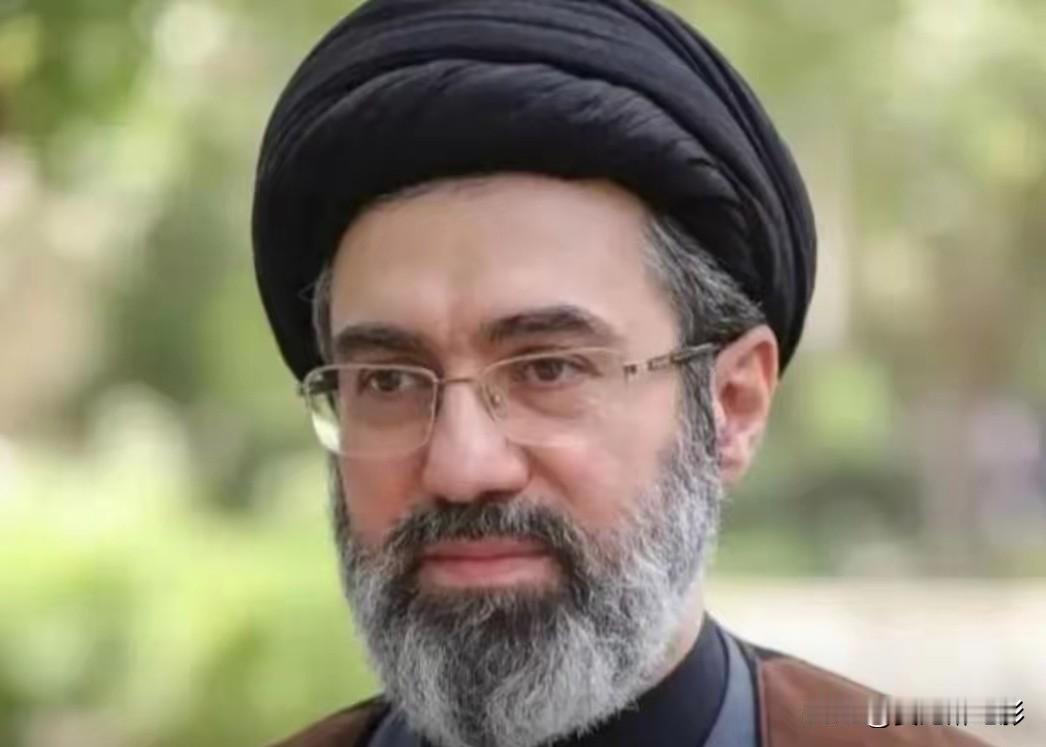 绝妙办法

伊朗干了件让人想不到的事，自己把网给断了。不是停电，不是故障，是自己