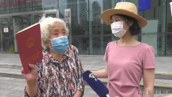 2020年，结婚57年，连买菜刀都要AA制的天津八旬老夫妻，终于离婚了。谁知刚离