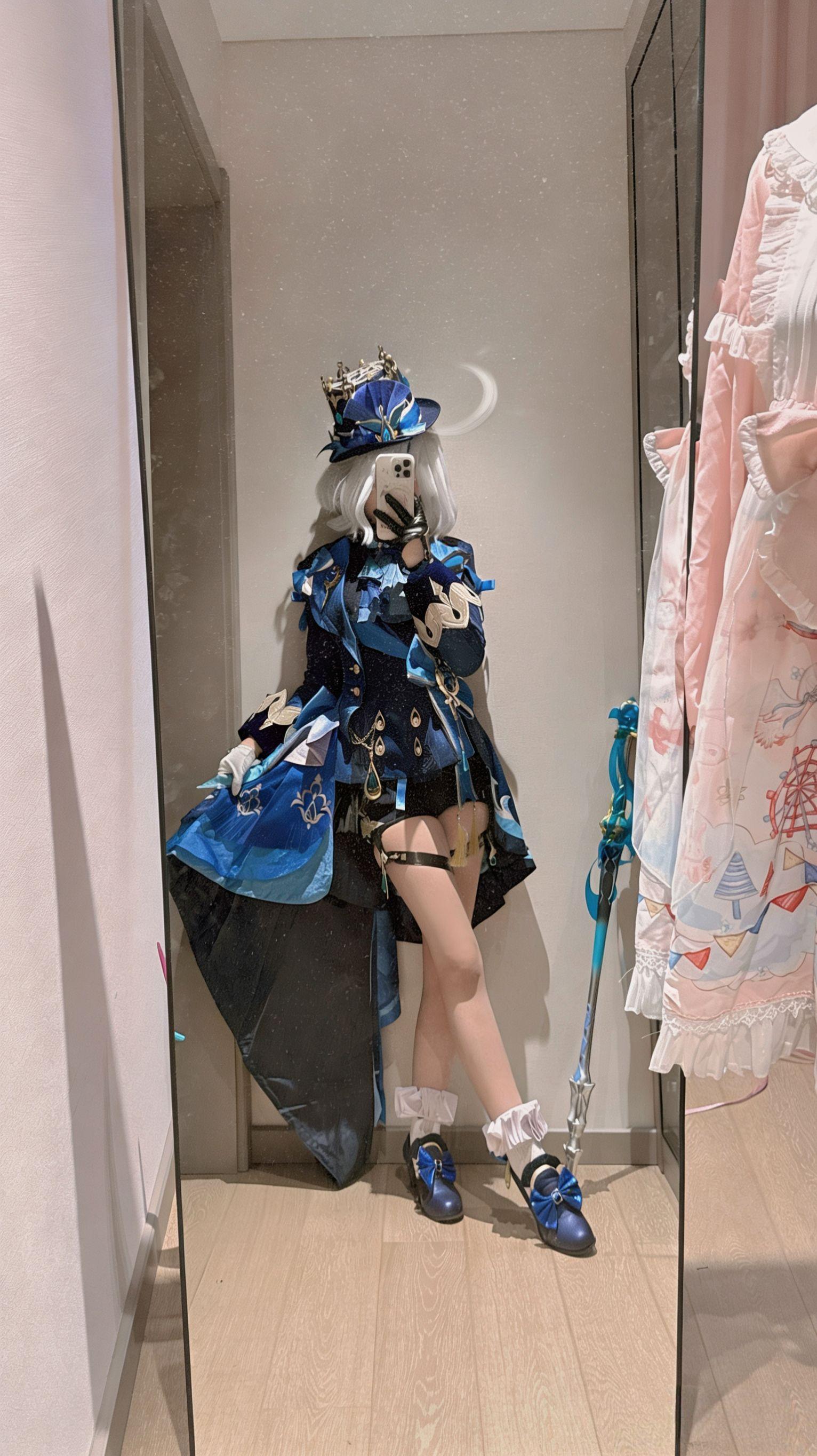 芙宁娜cos.共创里关注我的宝芙宁娜哦