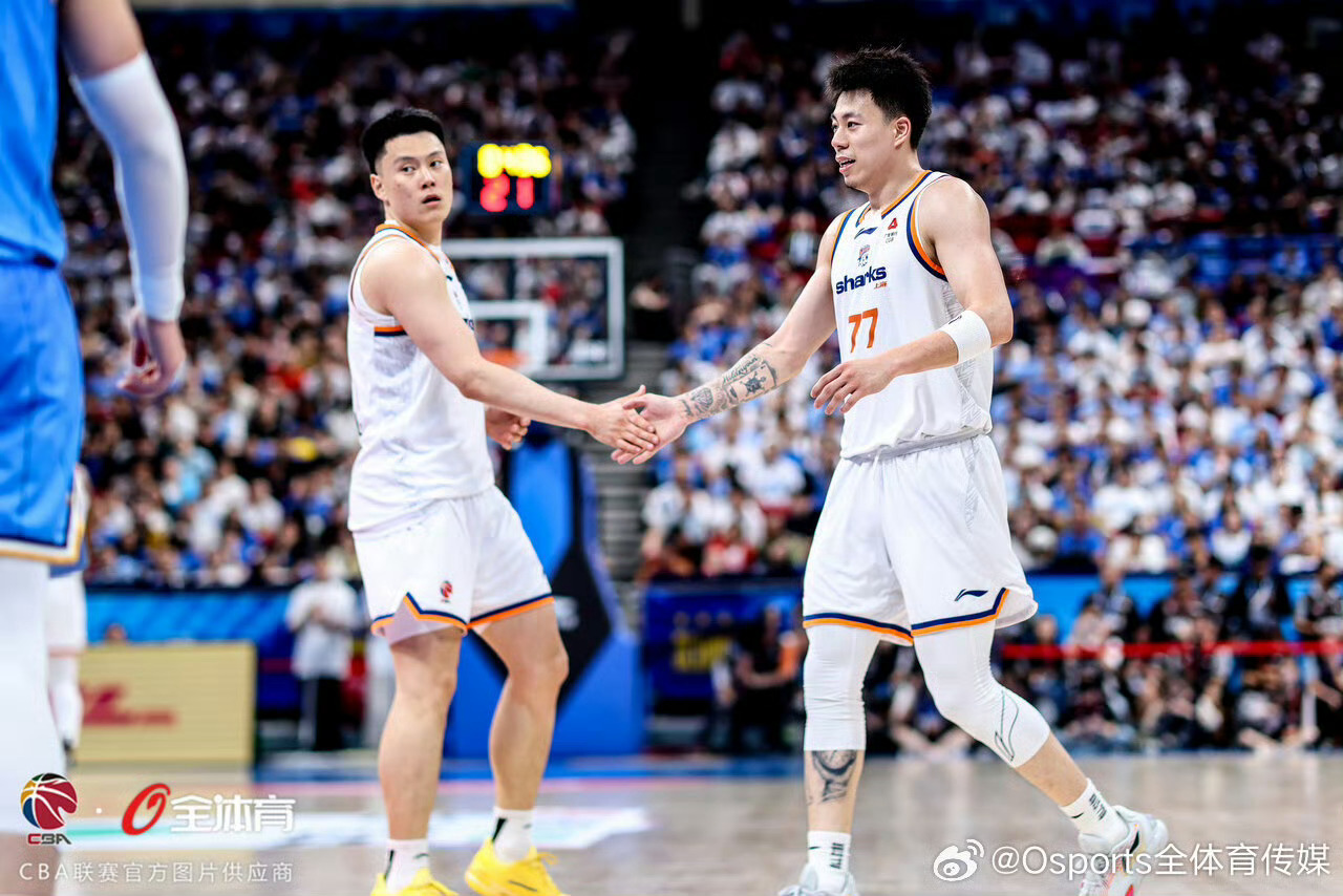 张镇麟 本赛季季后赛金金到目前为止上场时间为207分钟，是所有球员的包括外援中最