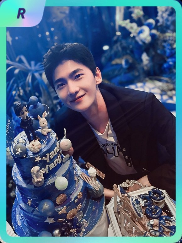 杨洋[超话] 集卡互助ing~送你一张“杨洋0909生日快乐”R卡“杨洋生日快乐