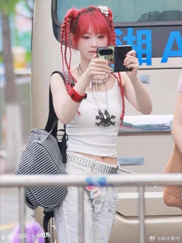 黄灿灿说不明白怎样的表达才叫做客观节目氛围真的消耗心态  灿灿原本大大方方，现在