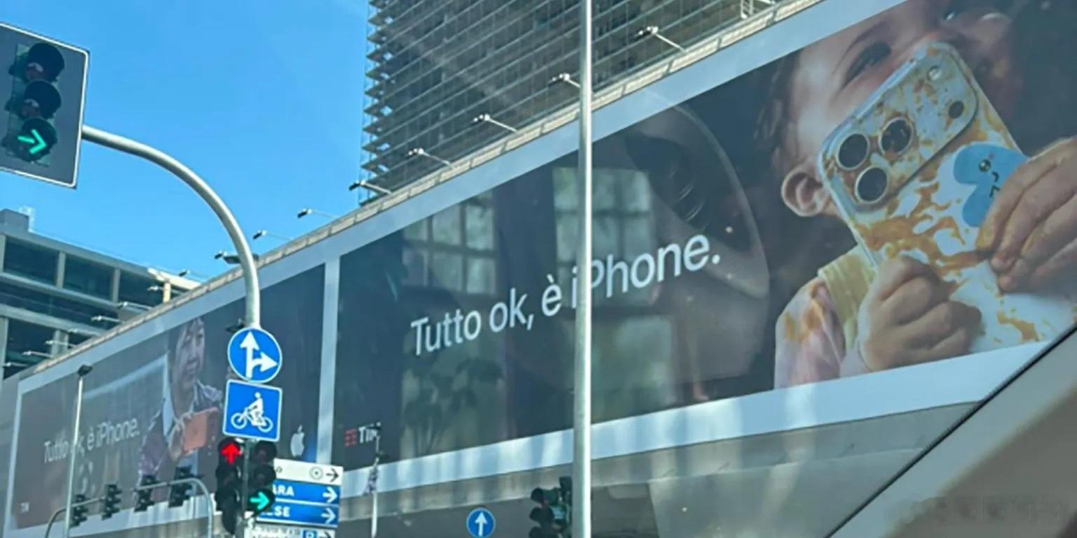 Apple一张印有幼童手持iPhone画面的户外广告牌在意大利招致批评，该国儿童