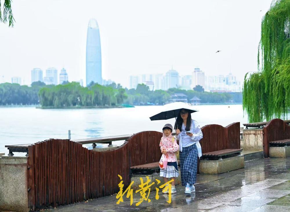 雨中逛济南大明湖 步步皆是初秋凉意-app/#/content?catid=39