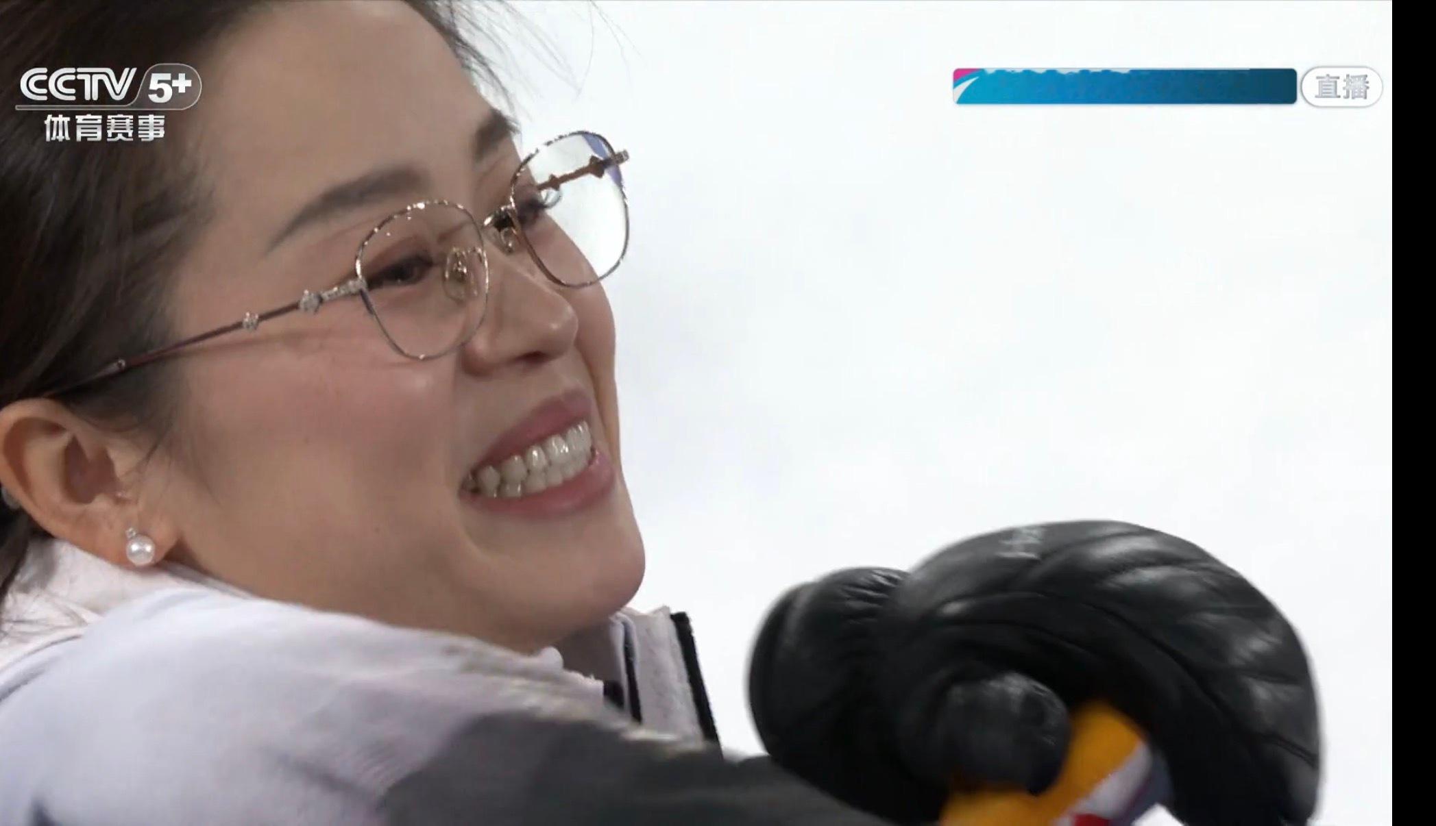 中国队抓住韩国失误拿到3分！六局后追至5-7！老妹儿加油💪米兰冬奥会冰壶女子团