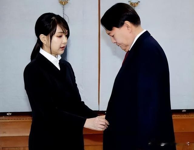 尹锡悦和金建希或同时坐牢！这可能是俩人从来都没有想过的，也可能没有想过会成为韩国