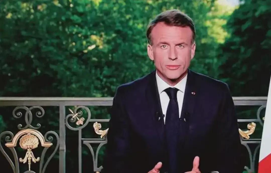 果不其然。
 
法国外务部门突然发声了。
 
围绕台海这一敏感议题，巴黎这次把话