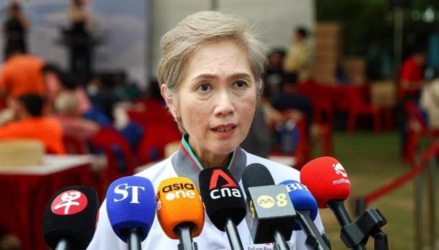 民怨沸腾，新加坡紧急灭火，部长甩4个字，死捂“印加坡”遮羞布

近期新加坡爆发了