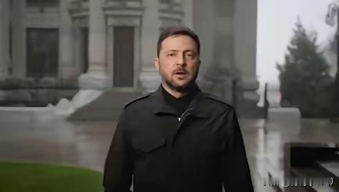 好手段！就在美国提出28点和平计划的同时，美国战争部开始调查拜登时期援助乌克兰的